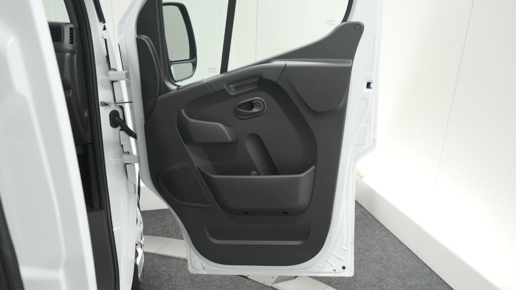 Renault Master t33 2.3 dci 135 l2h2 comfort | direct leverbaar | navigatie 