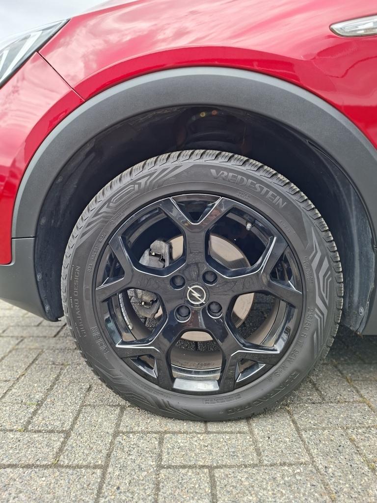 Opel Crossland X 1.2 turbo gs line