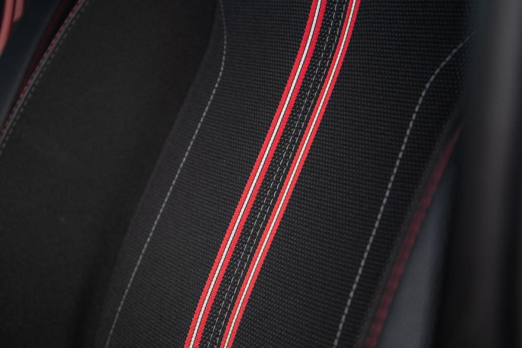 Opel Corsa 1.2 turbo gs black line / apple carplay / automaat / 360 camera 