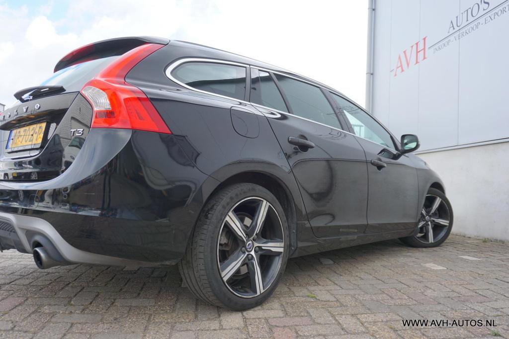 Volvo V60 2.0 t3 summum