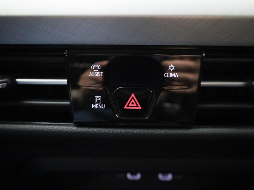 Volkswagen Golf 1.0 tsi life | navigatie | apple carplay / android auto | c
