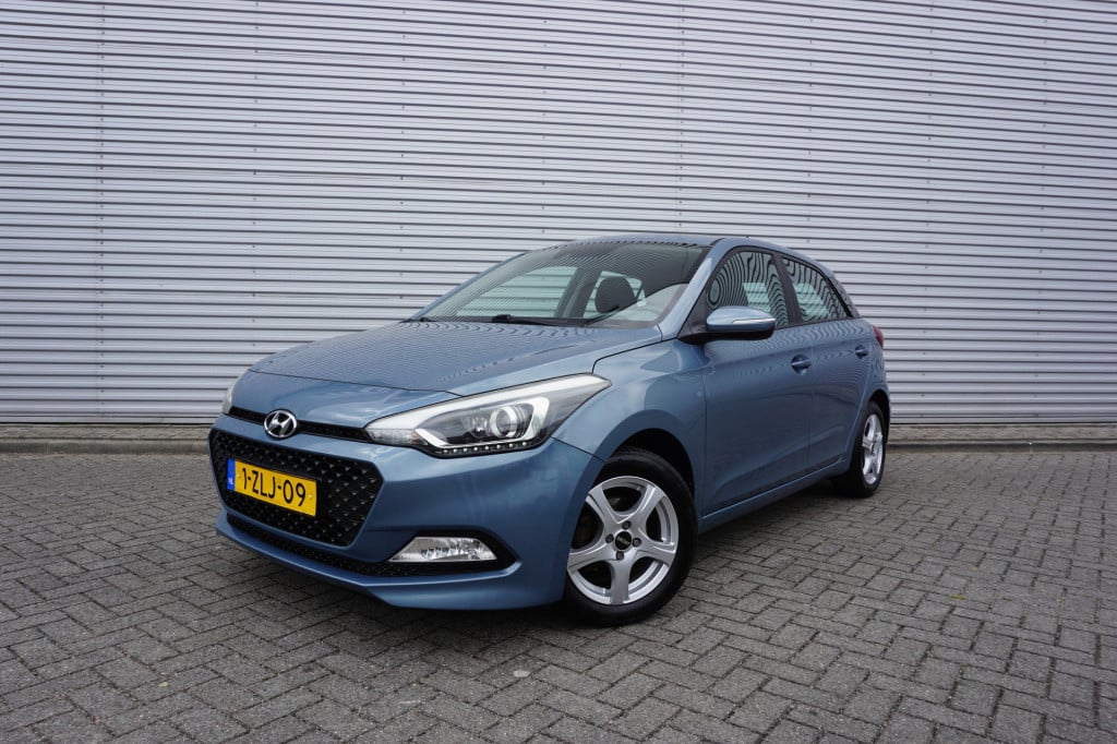Hyundai I 20 1.2 hp i-motion airco / elektr/ ramen / cruise / lm velgen tre