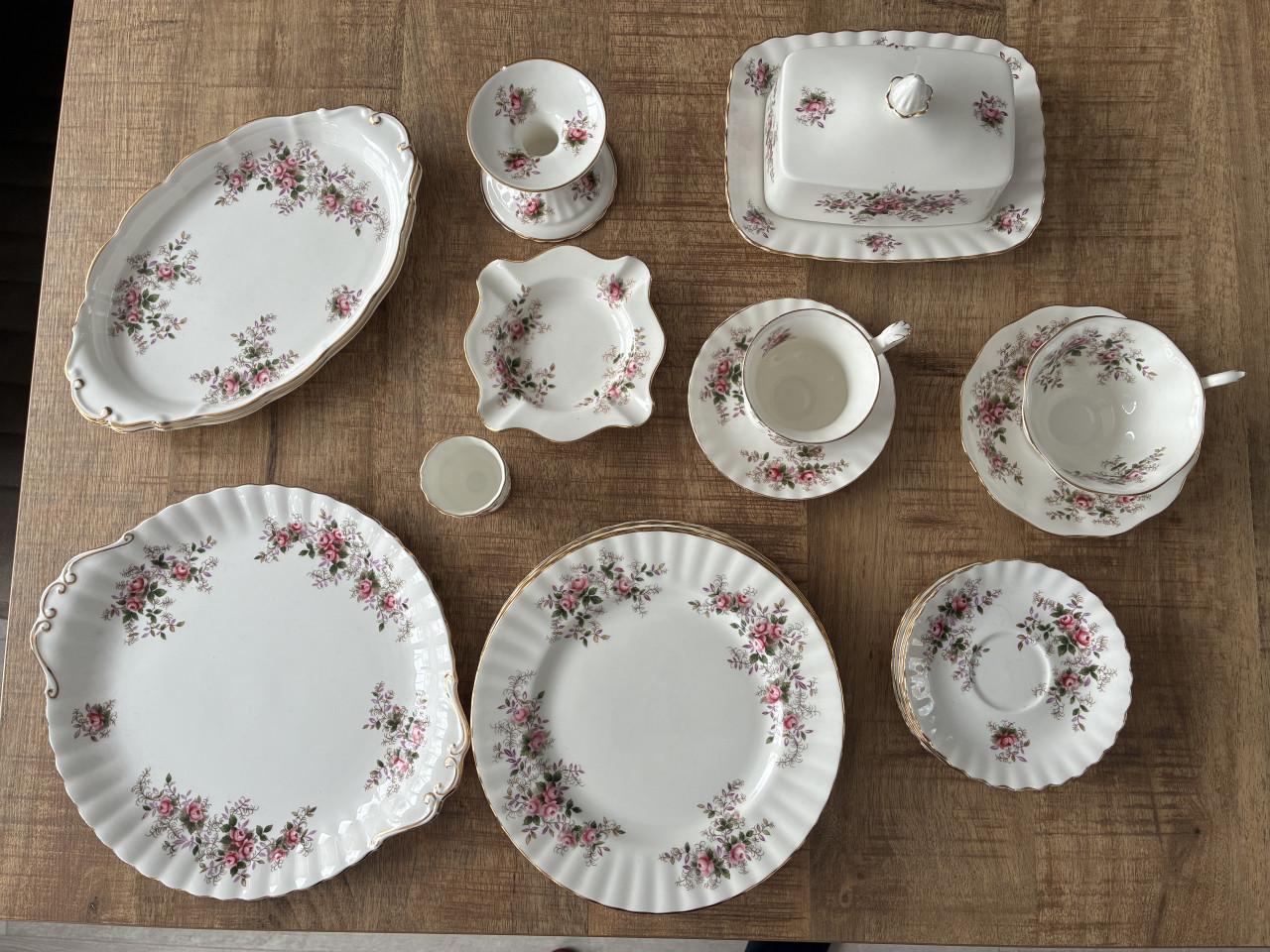 Royal Albert Lavender Rose