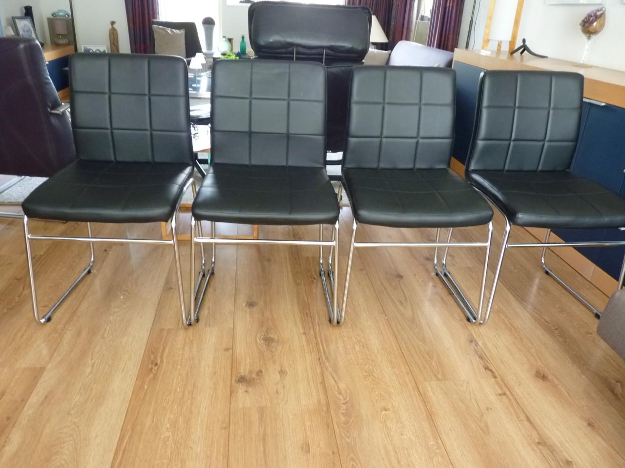 4 eetkamerstoelen