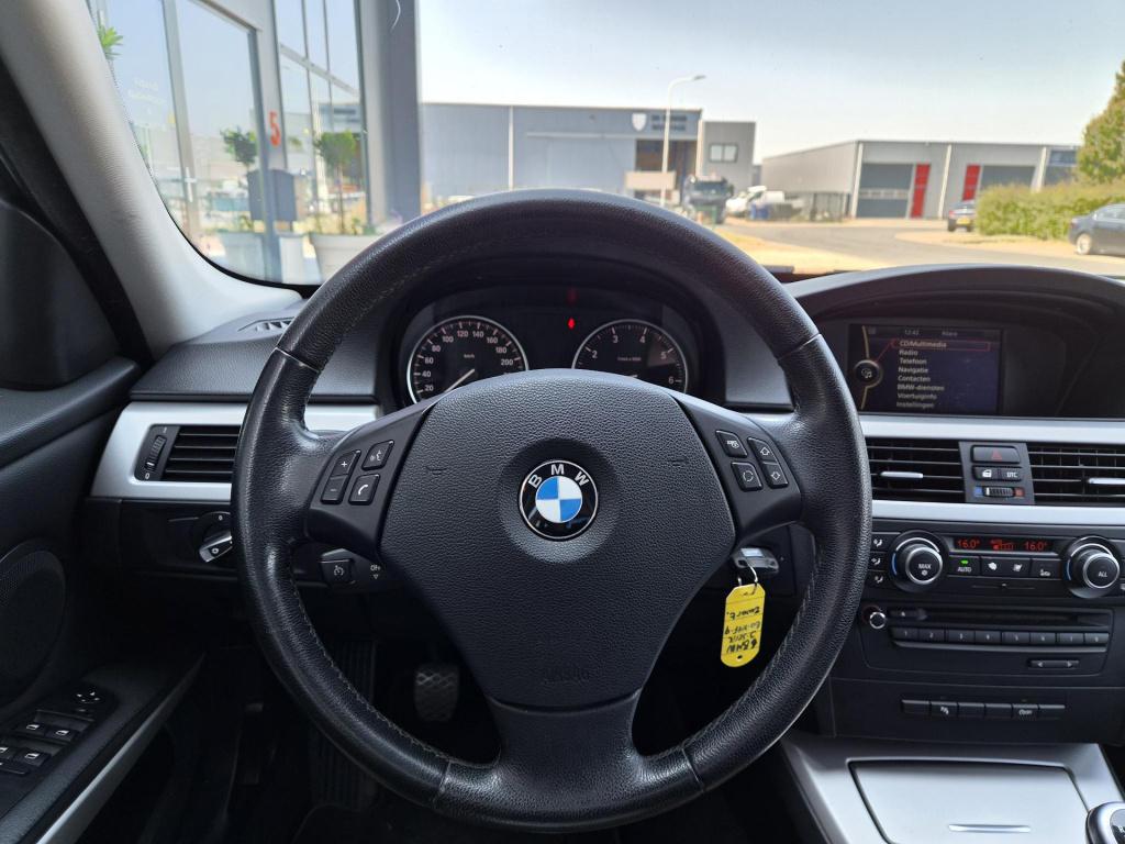 BMW 3-serie touring 318i business line style