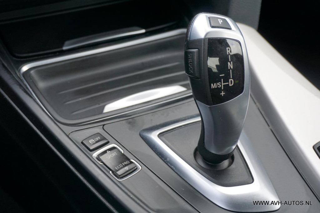 BMW 3-serie 320i efficientdynamics edition executive