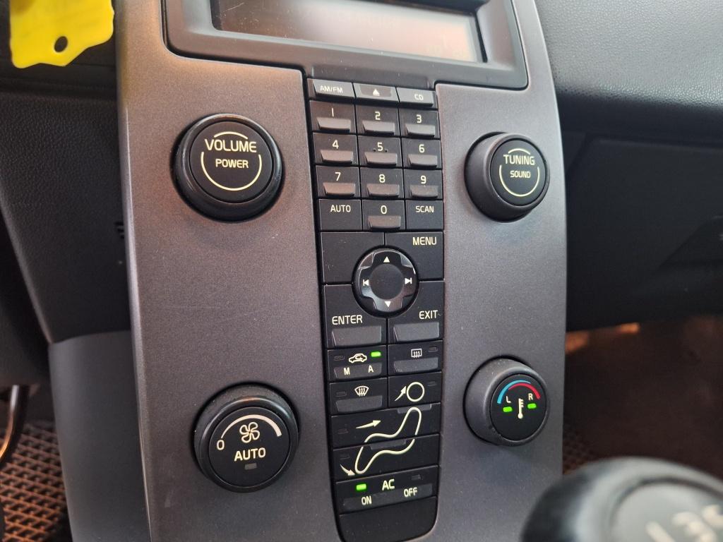 Volvo V50 1.8 momentum | trekhaak | airco | cruise control