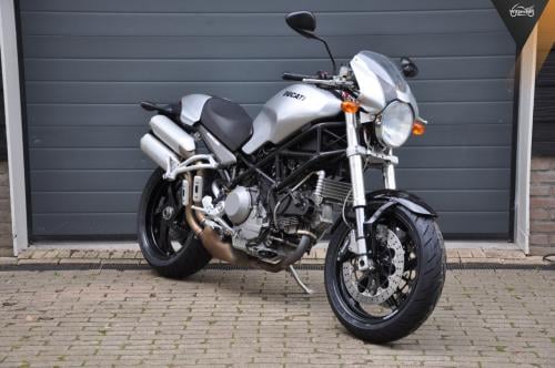 Ducati Monster S2R 1000 9500 kilometers!