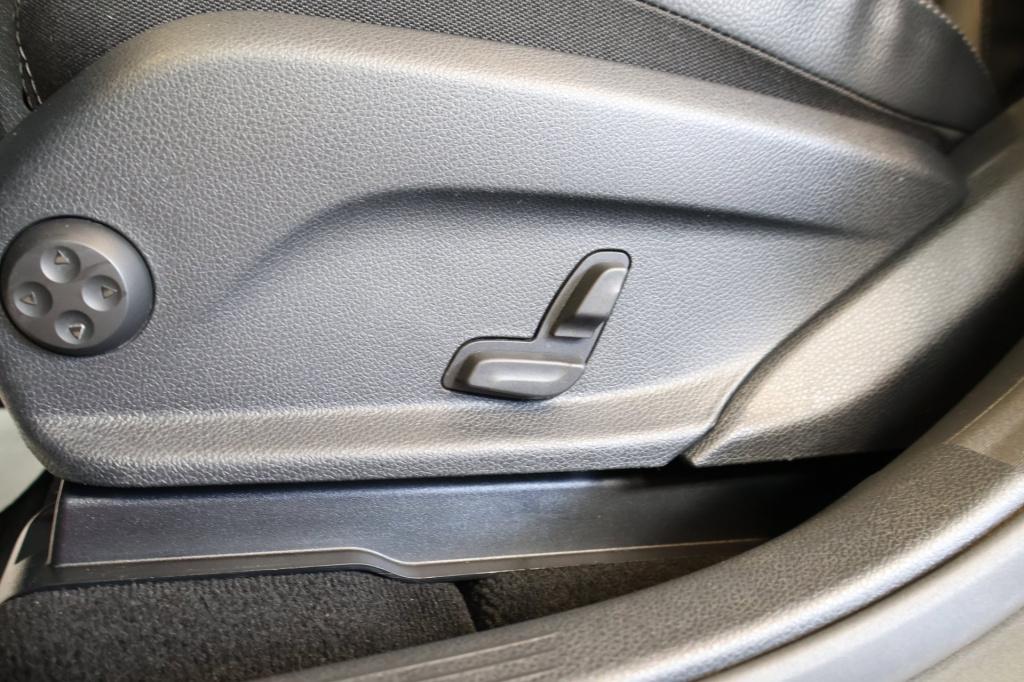 Mercedes-Benz Glc 200 4matic premium plus, panodak, trekhaak, carplay, deal