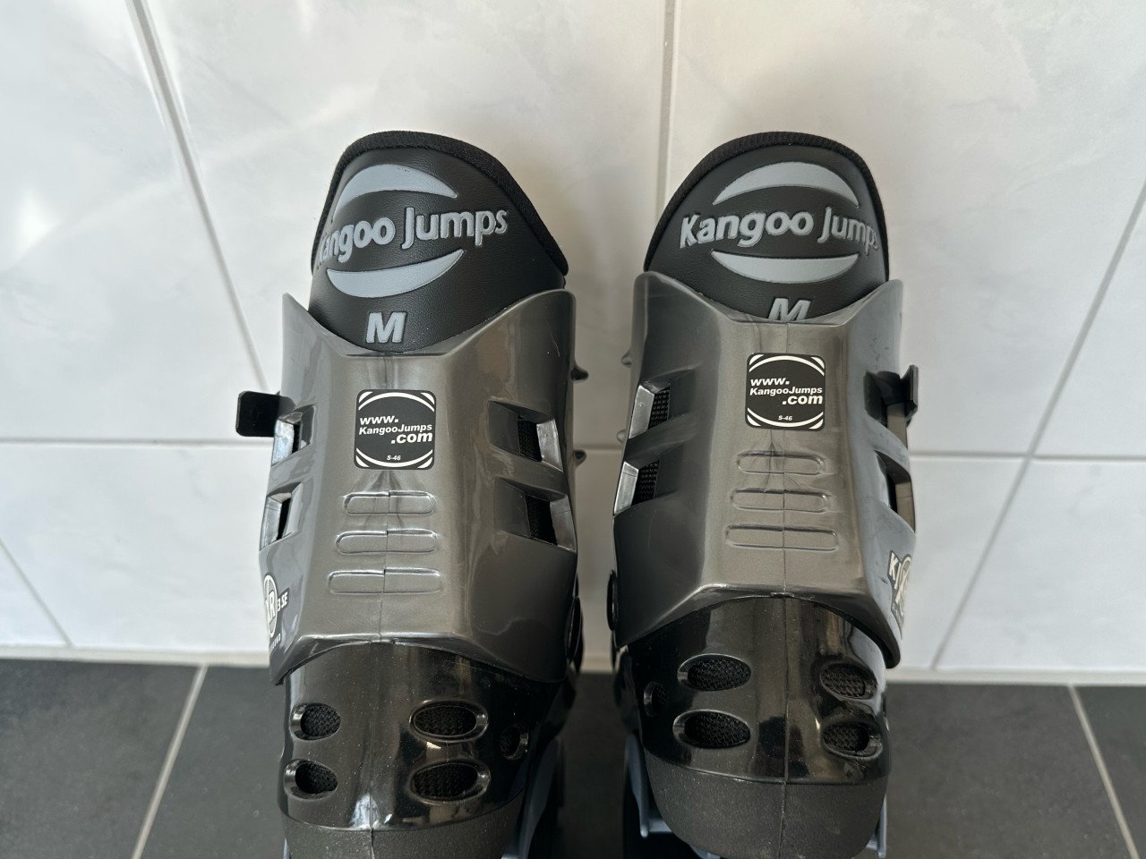 NIEUW Kangoo Jumps maat M (39-41)