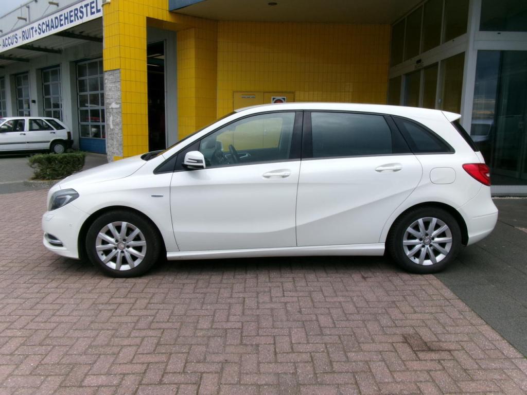 Mercedes-Benz B-Klasse 180 cdi automaat, airco, navi, pdc, trekhaak