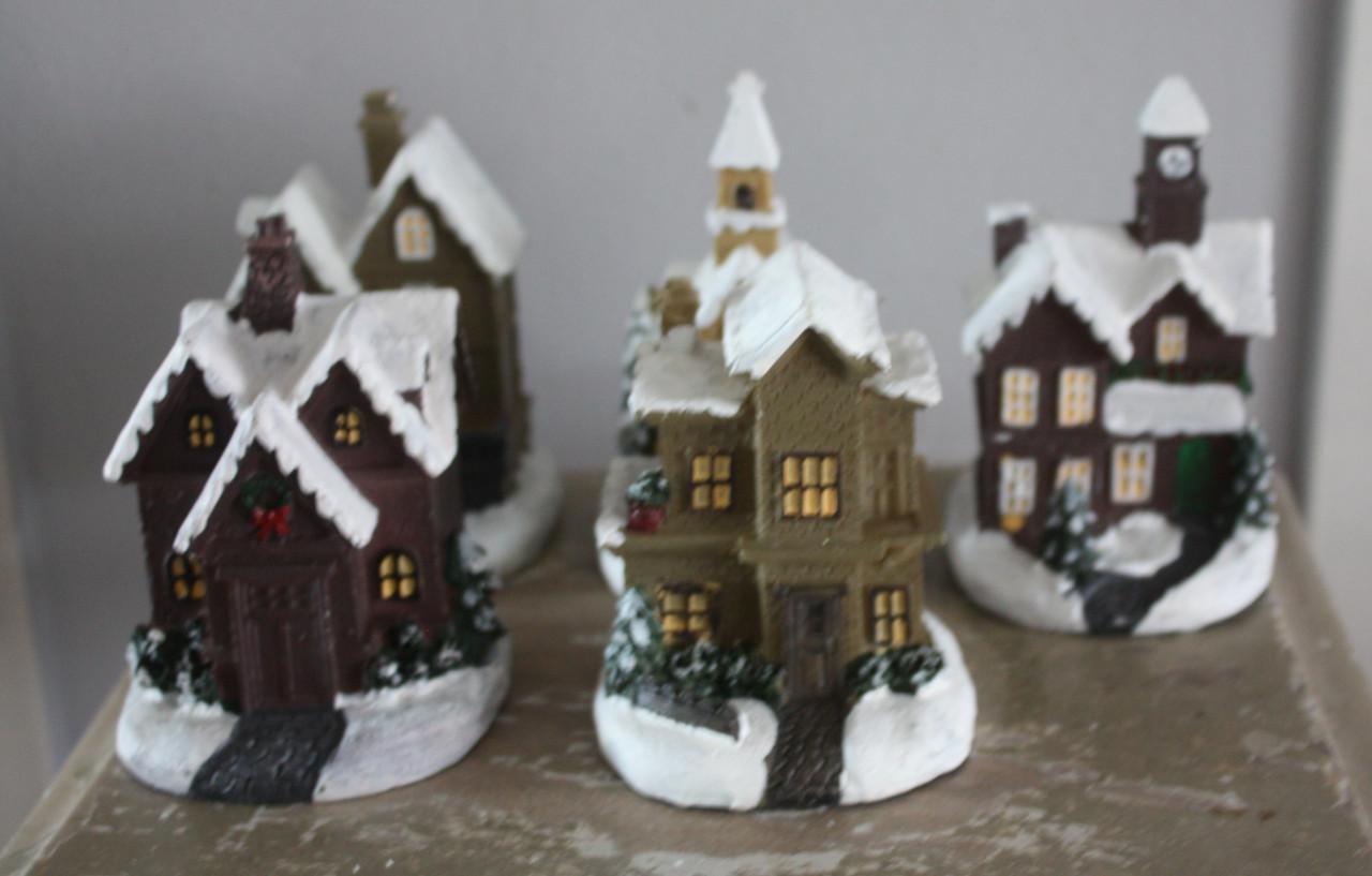 Set van 6 kunststof kersthuisjes