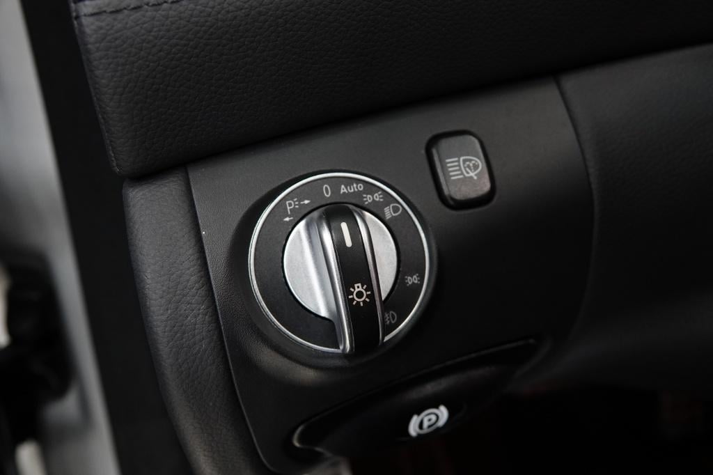 Mercedes-Benz Sl 500 | massage stoelen | designo | cruise | pdc |