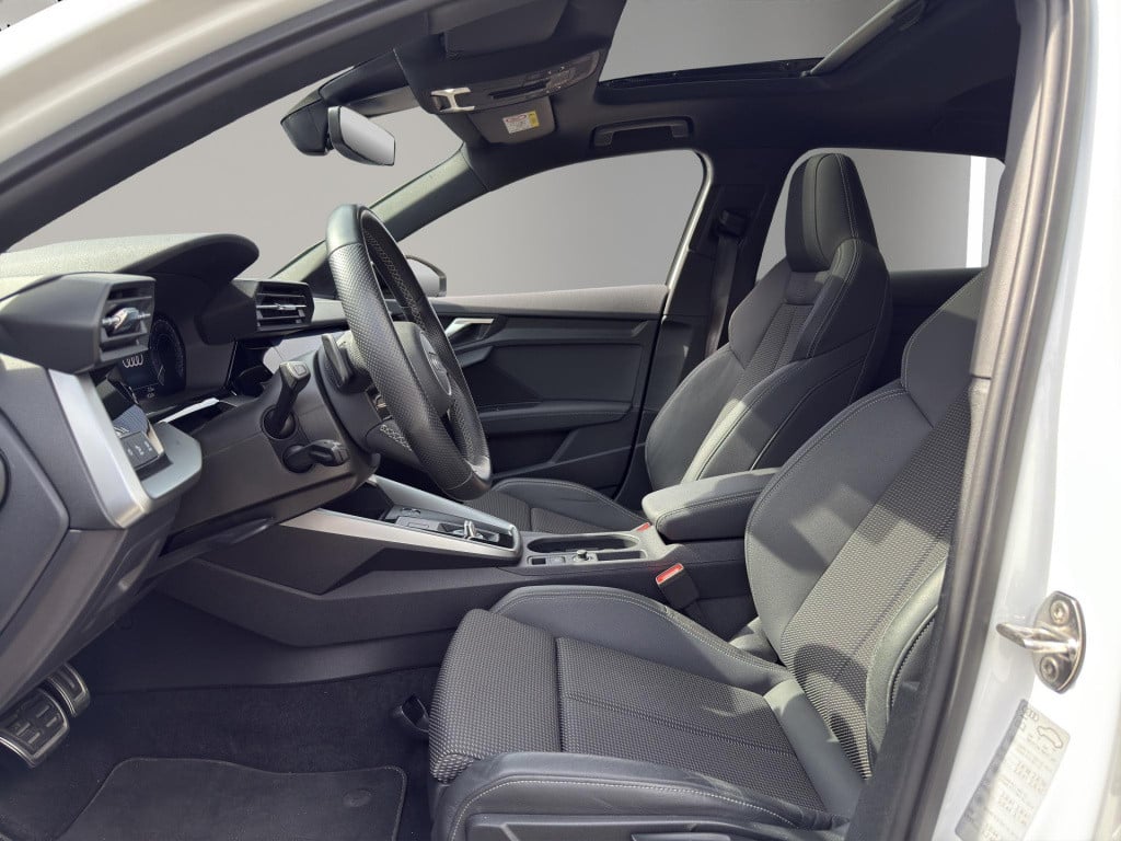 Audi A3 sportback 45 tfsi e s-line pano b&o matrix carplay