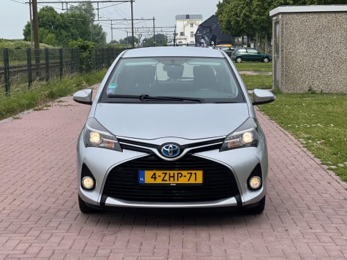 Toyota Yaris 1.5 Hybrid Lease|LED | NAVI | AUTOMAAT | GOED ONDERHOUD |