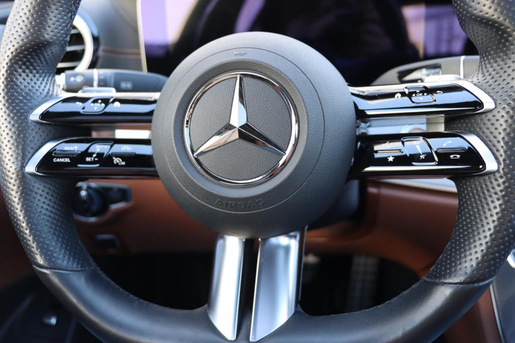 Mercedes-Benz E-Klasse 200 business solution amg