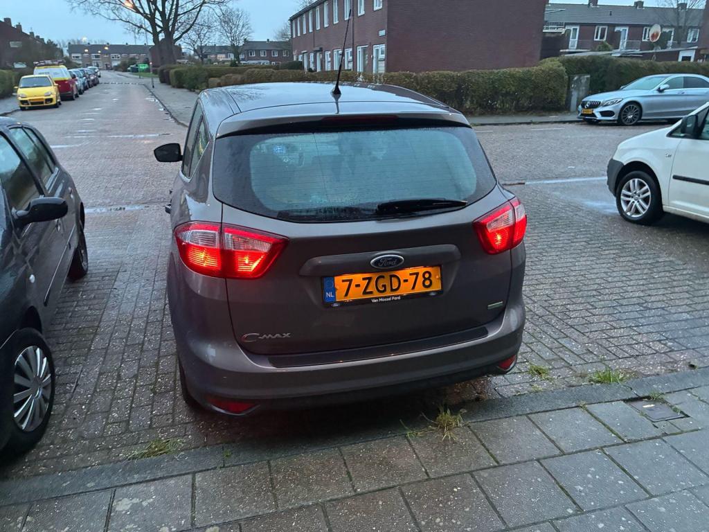 Ford C-max 1.0 edition plus