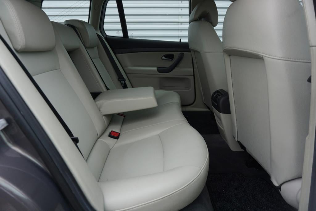 Saab 9-3 sport estate 1.8 vector airco / navi / cruise / stoelverw. / elekt