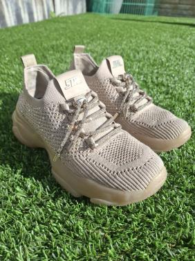 Steve madden sneakers