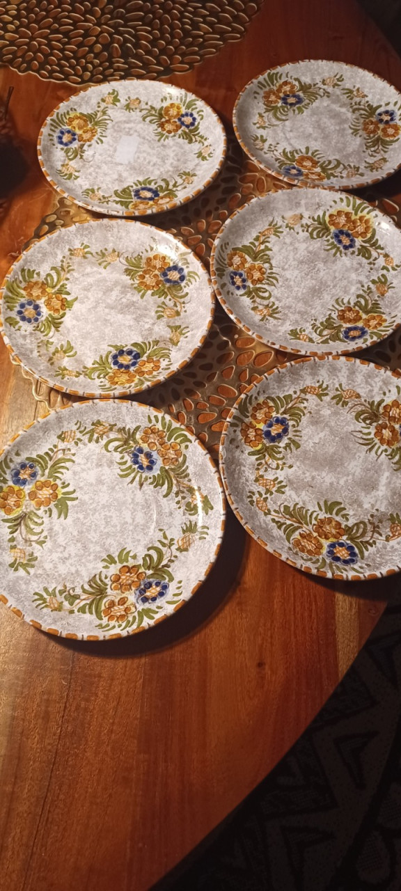 Set van 6 vintage gebaks-bordjes  20,--€