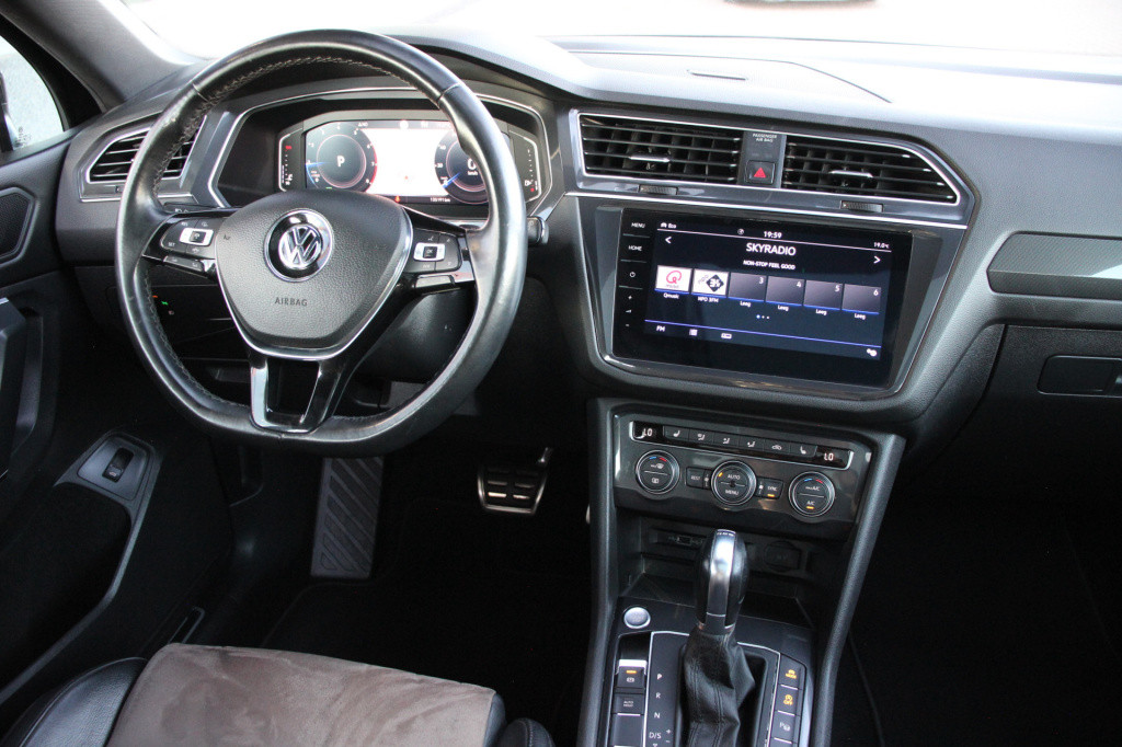 Volkswagen Tiguan Allspace 1.5 tsi highline r-line 7p. pano | acc | el.trek