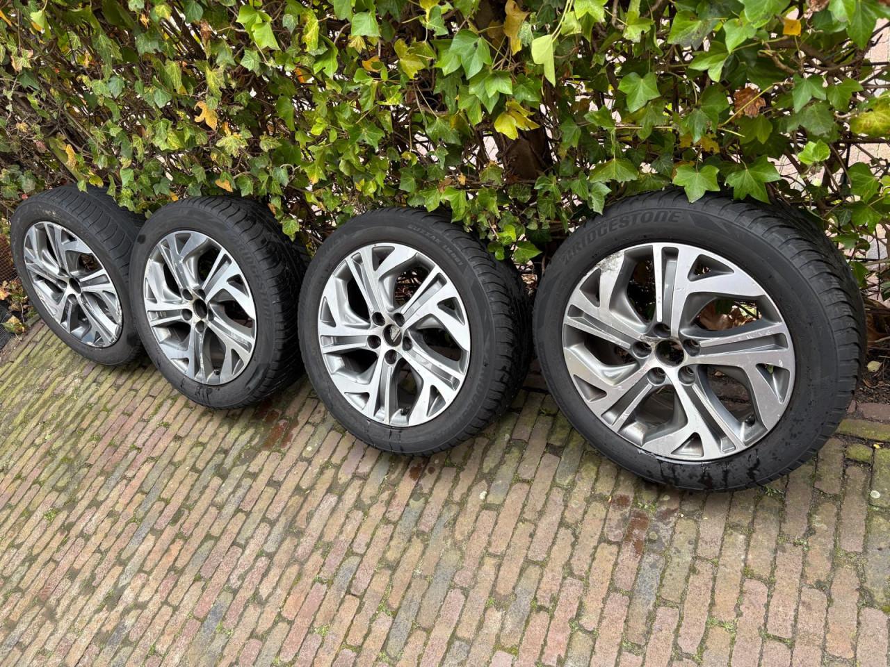 Winterbanden 205/55/R17