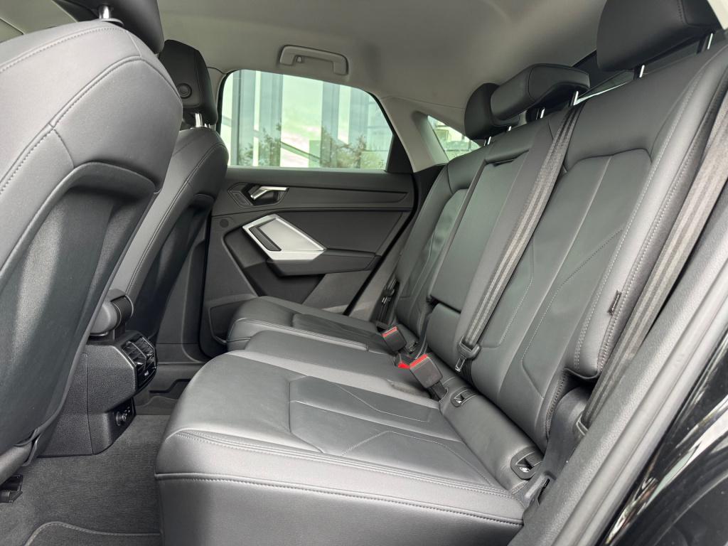 Audi Q3 sportback 35 tfsi s edition * camera * keyless * leder * stoelverwa