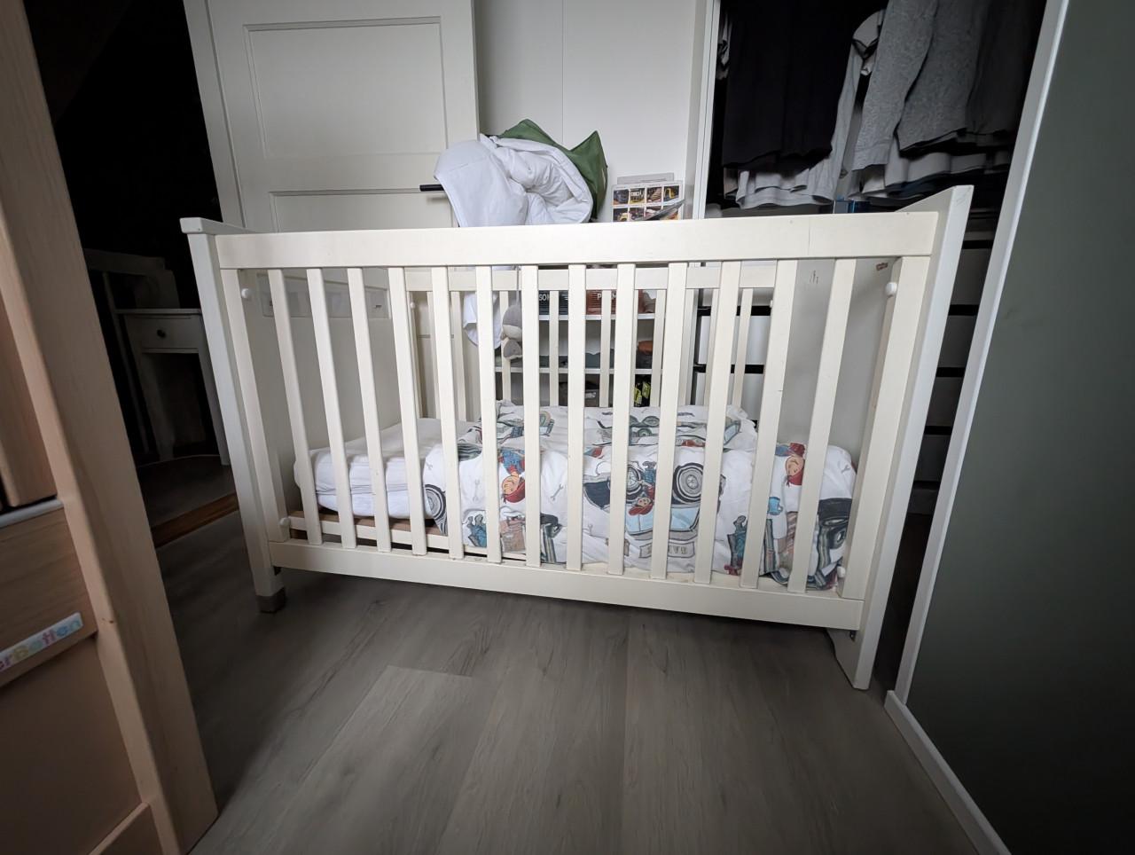 Gratis ledikantje incl matras, dekbed en beddengoed