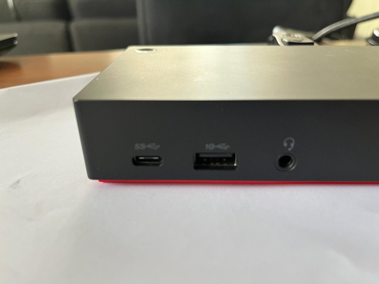 Lenovo Thinkvision (2x) + docking station + monitorarm 2V