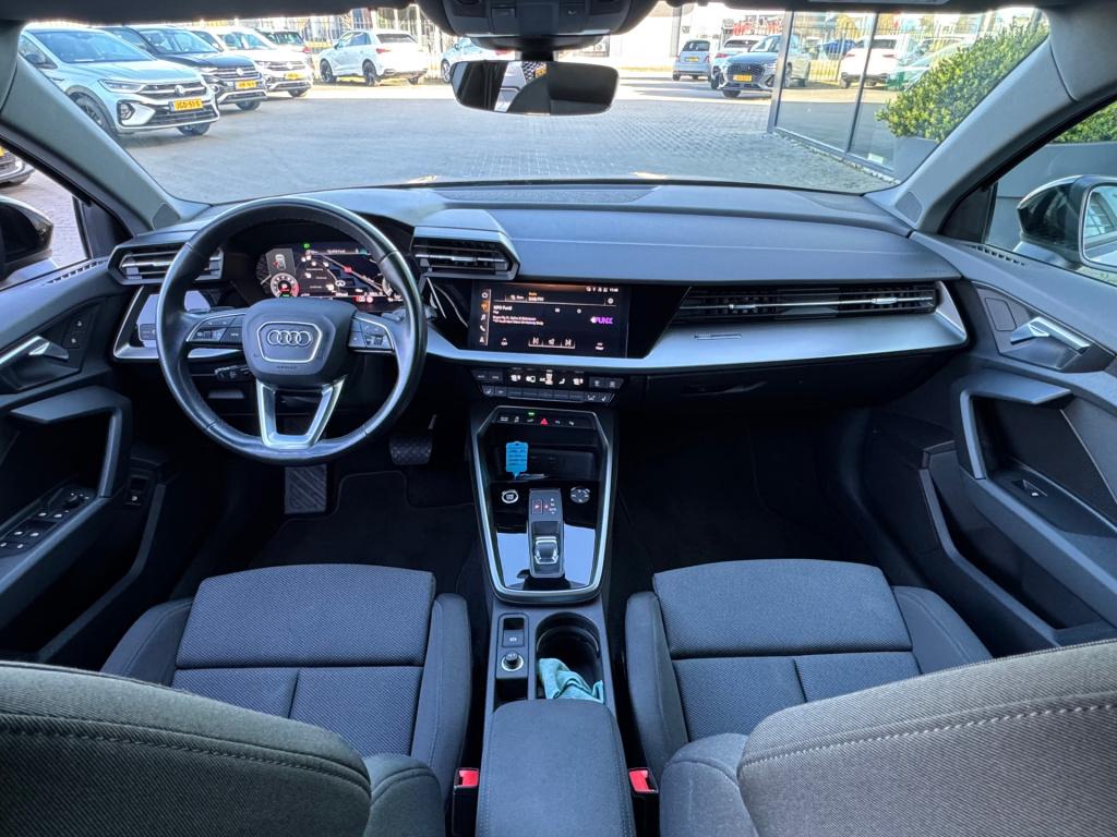 Audi A3 sportback 40 tfsi e s edition * stoelverwarming * keyless * trekhaa