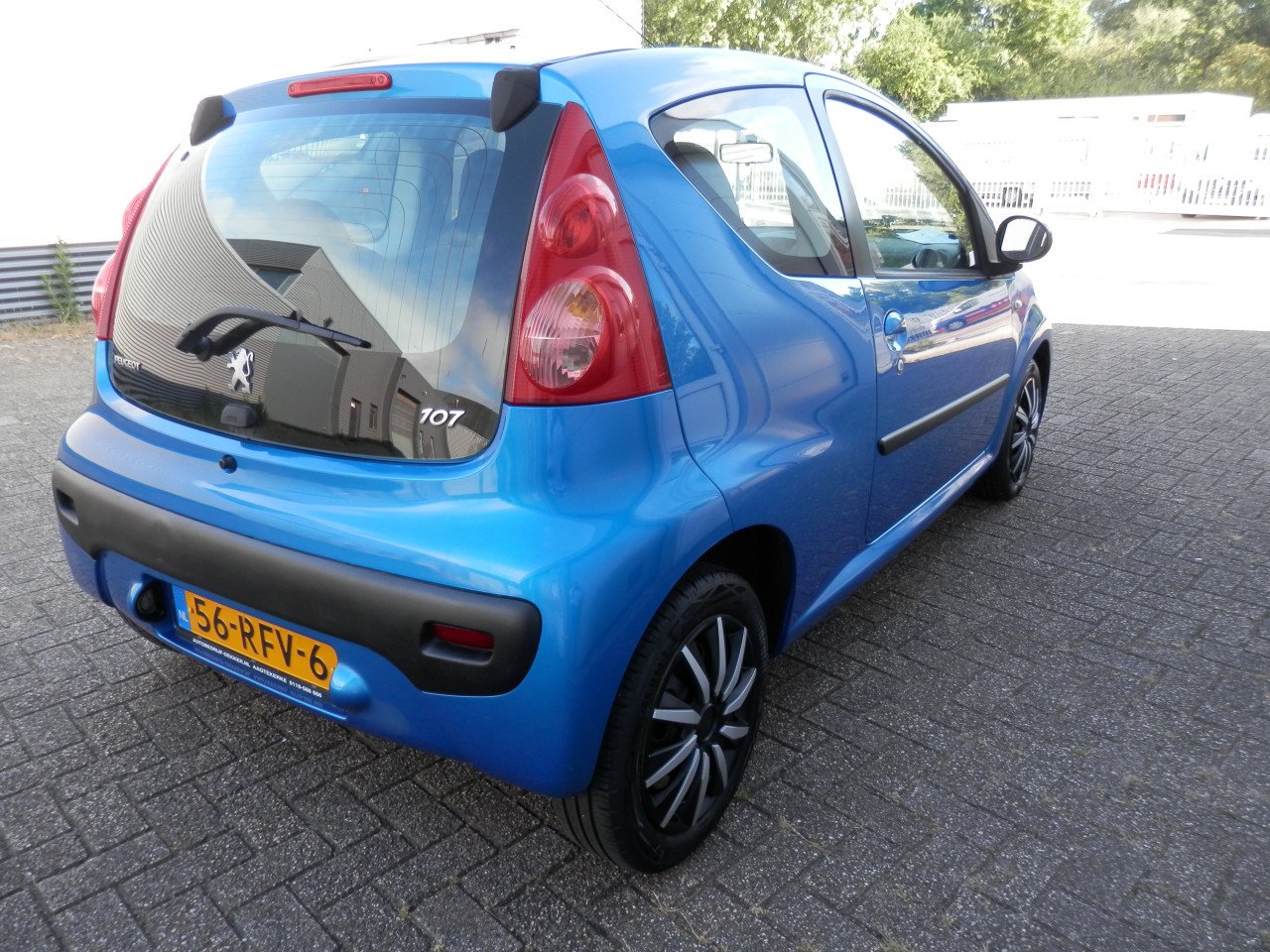 Auto Garant Biedt Aan: Peugeot 107 1.0 12v XS