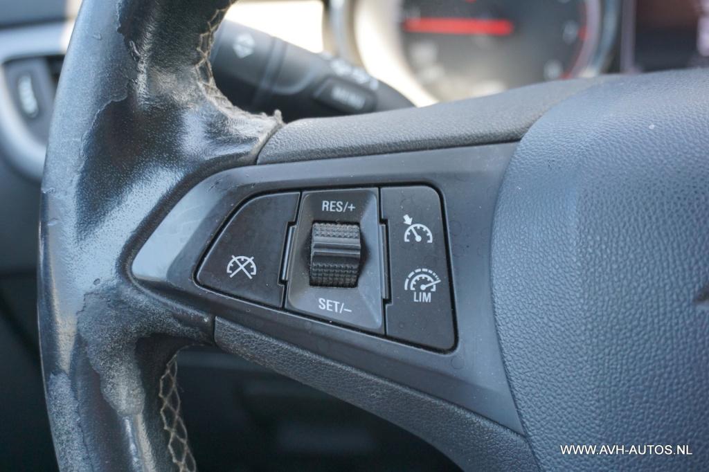 Opel Astra sports tourer 1.2 edition 2020