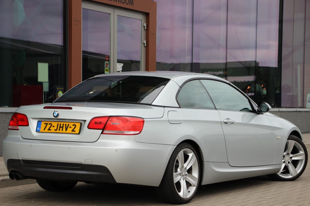 BMW 3-serie cabrio 330d executive | leder | navi | btw