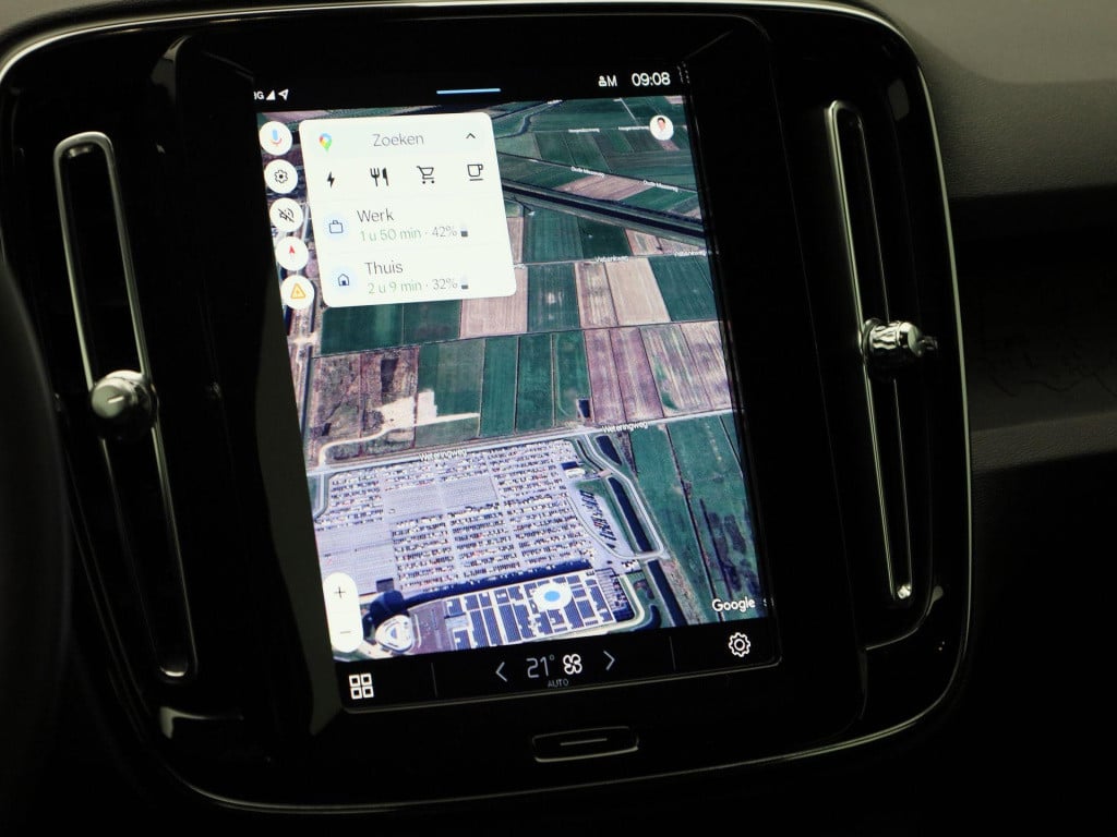 Volvo XC40 recharge core | automaat | lmv | parkeer sensoren | virtual cock