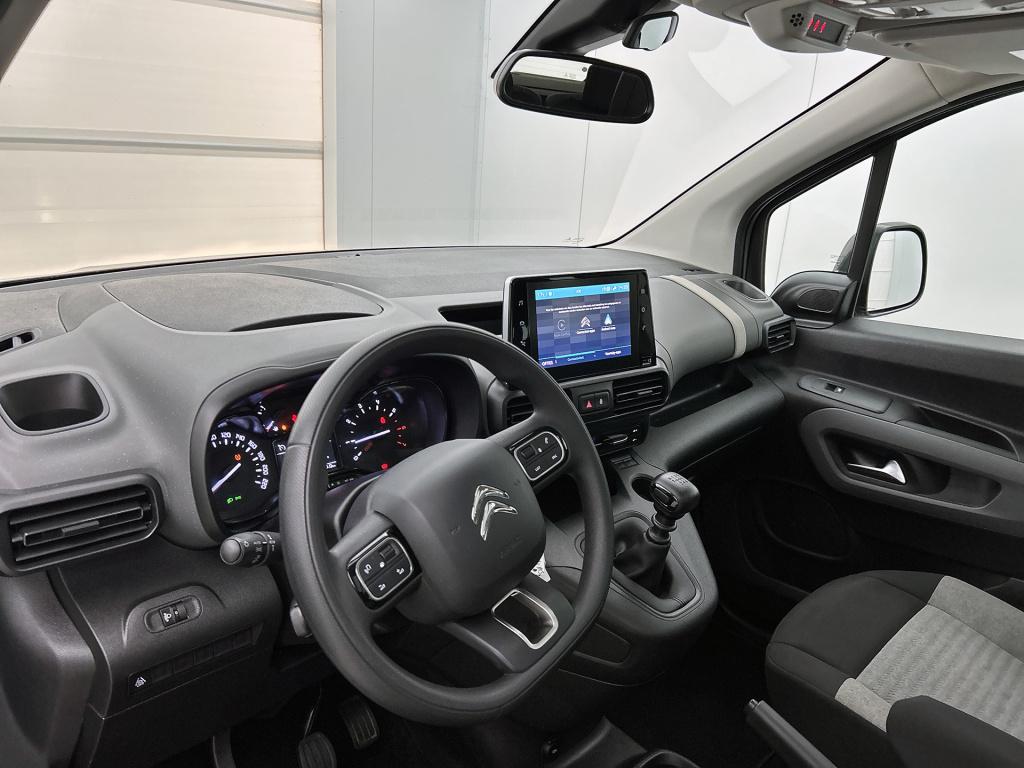 Citroen Berlingo 110 pk feel | rijklaar | trekhaak | parkeersensoren achter