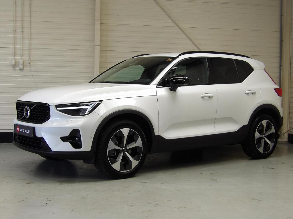 Volvo XC40 b4 197pk mild hybrid aut plus dark