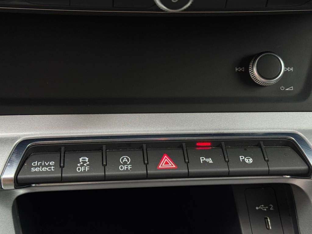 Audi Q3 sportback 35 tfsi s-line * panoramadak * matrix led * camera * lede