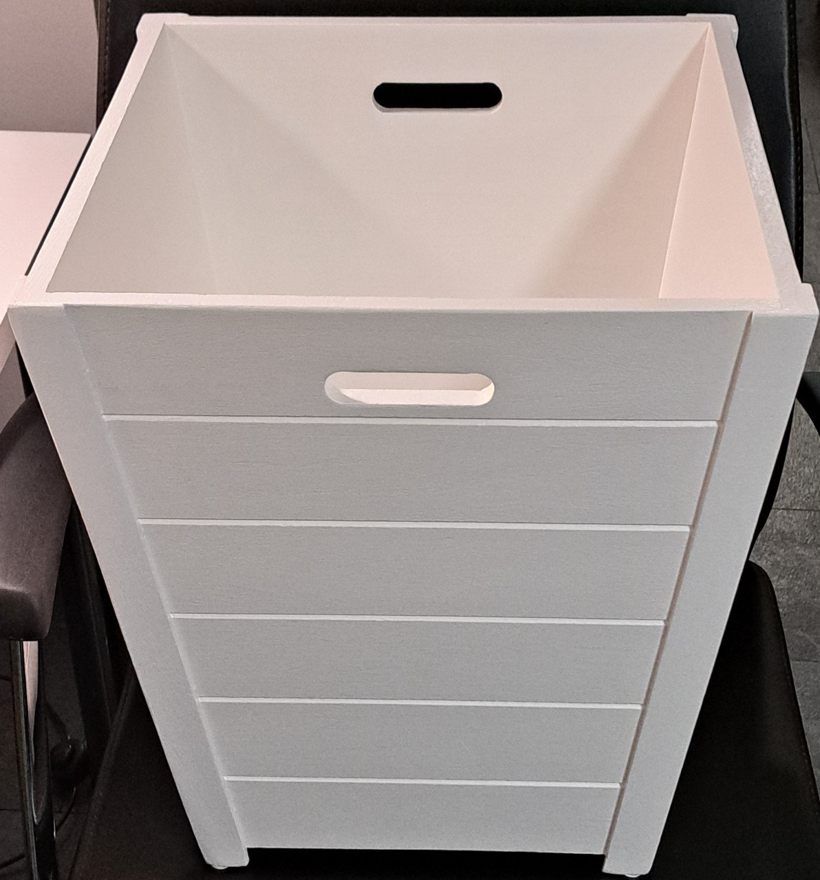 Witte houten opbergbox voor speelgoed e.d.
