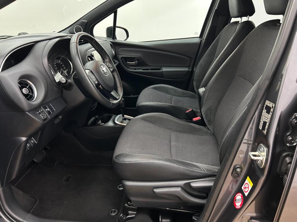 Toyota Yaris occasion 1.5 hybrid premium | airco | grijs | tweedehands toyo