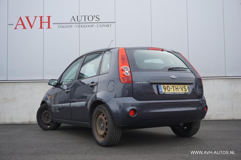 Ford Fiesta 1.4-16v futura automaat