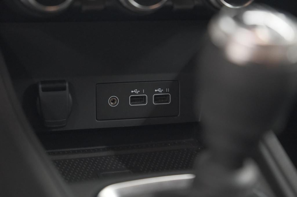 Renault Captur tce 90 techno | 360 camera | 9.3 inch grootscherm | apple ca