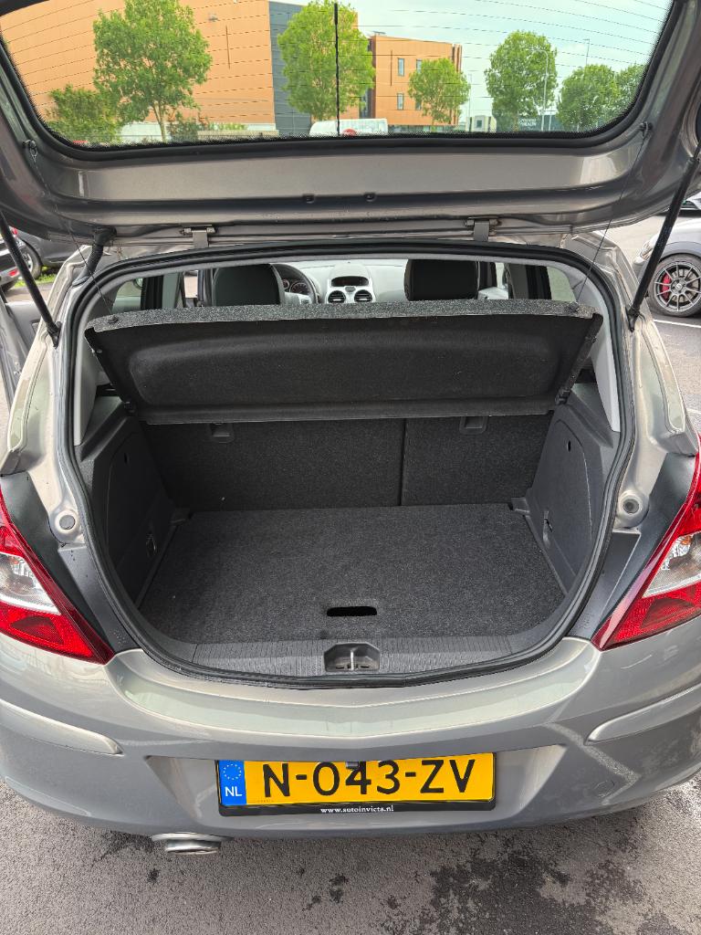 Opel Corsa 1.2 ecoflex selection - airco - stoelverwarming