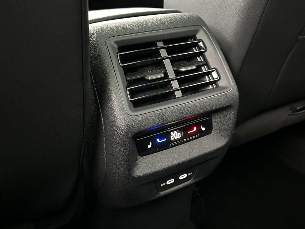 Volkswagen Tiguan r-line edition plug in hybride 272 pk black style pakket