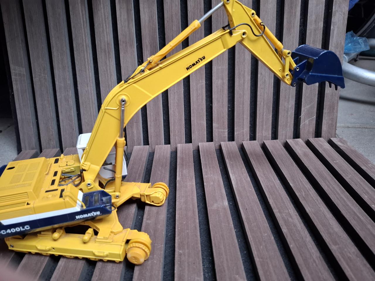 Komatsu PC400LC Graafmachine Model - Zo goed als nieuw.