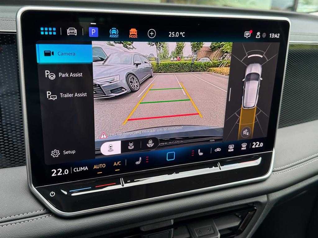 Volkswagen Tiguan 1.5 etsi life | trekhaak | camera | trekhaak | dode hoek 