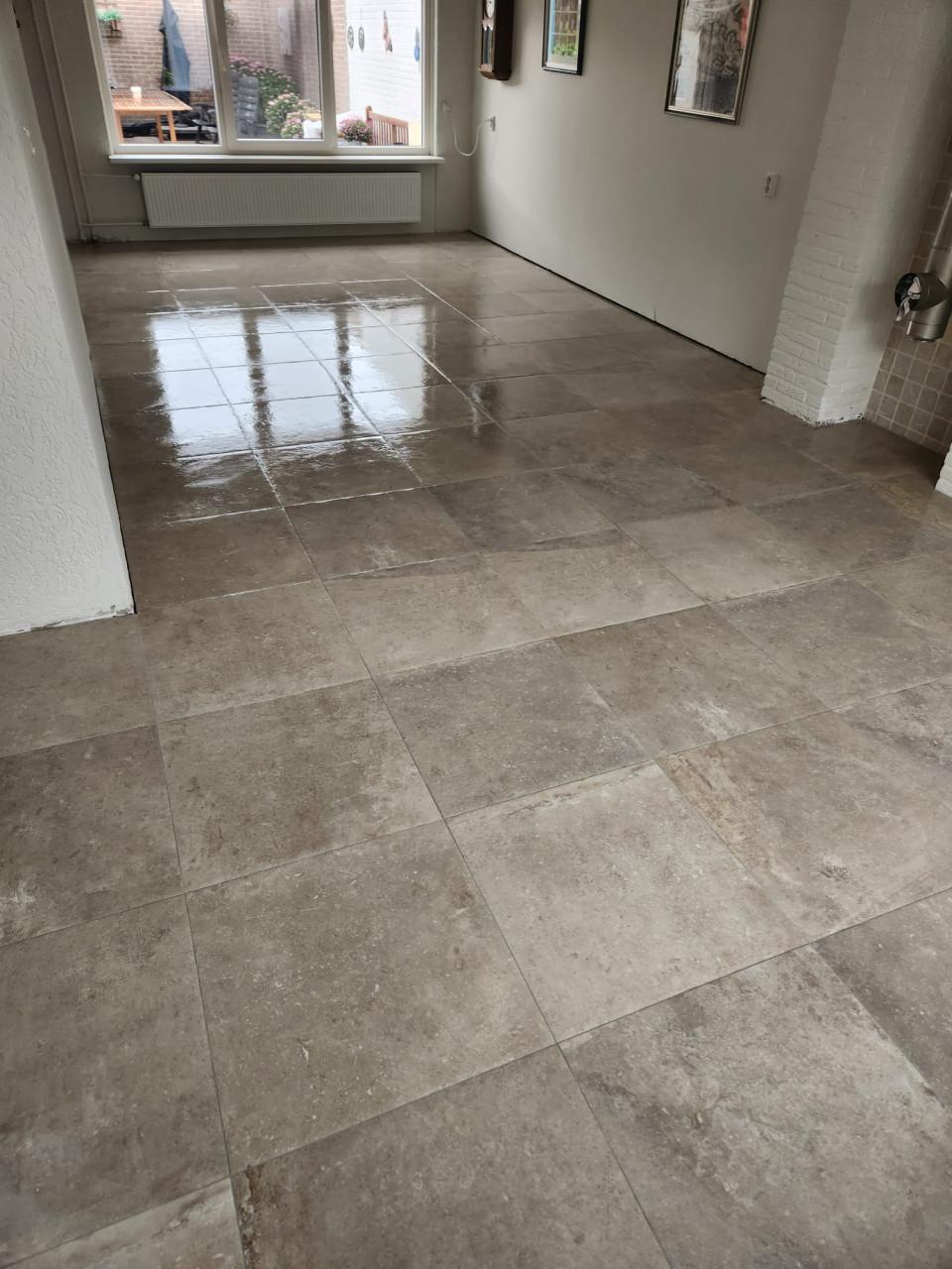 Tegelzetter nodig? Bel/app: 06 21937244 of Mail: jvbtegelzetter@gmail.com