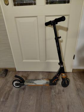 Nette stevige step. Merk: Oxelo.
