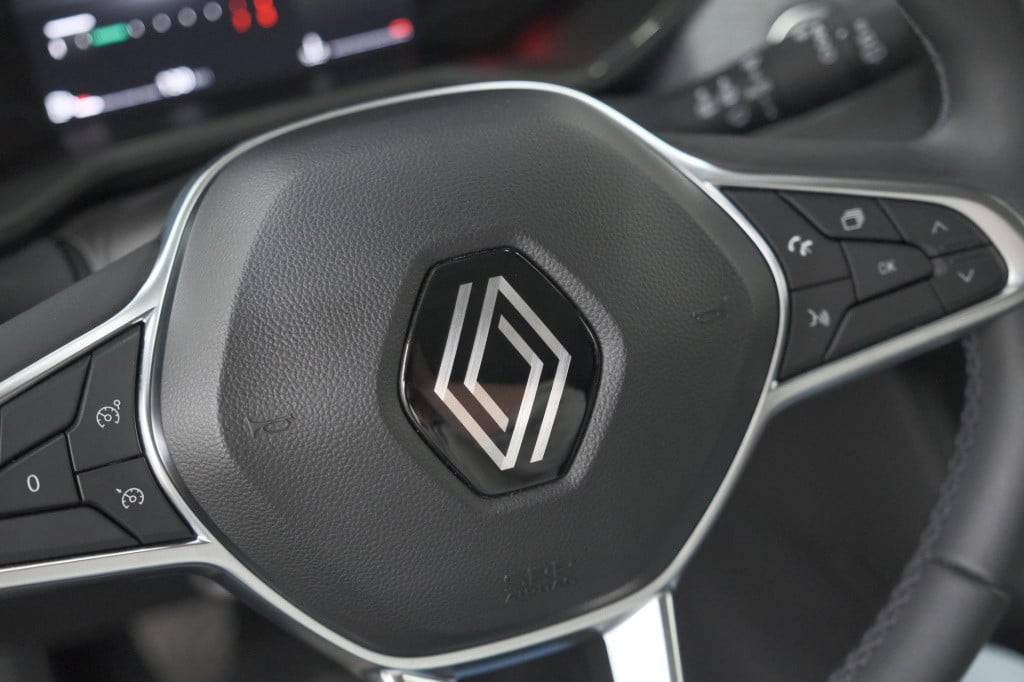 Renault Clio tce 90 evolution | camera | navigatie | apple carplay | parkee