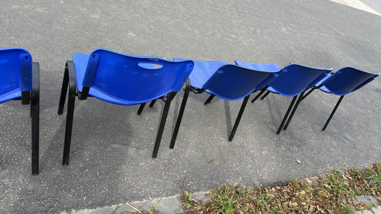 Opstabelbare stoelen kantinestoelen