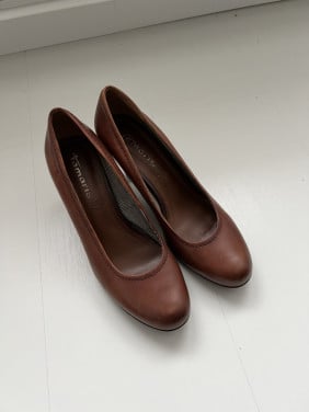 Pumps Tamaris bruin mt 39